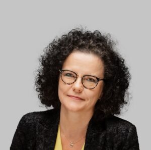 rsz_12minna-martikainen-kuvaaja-mikko-lehtimaki